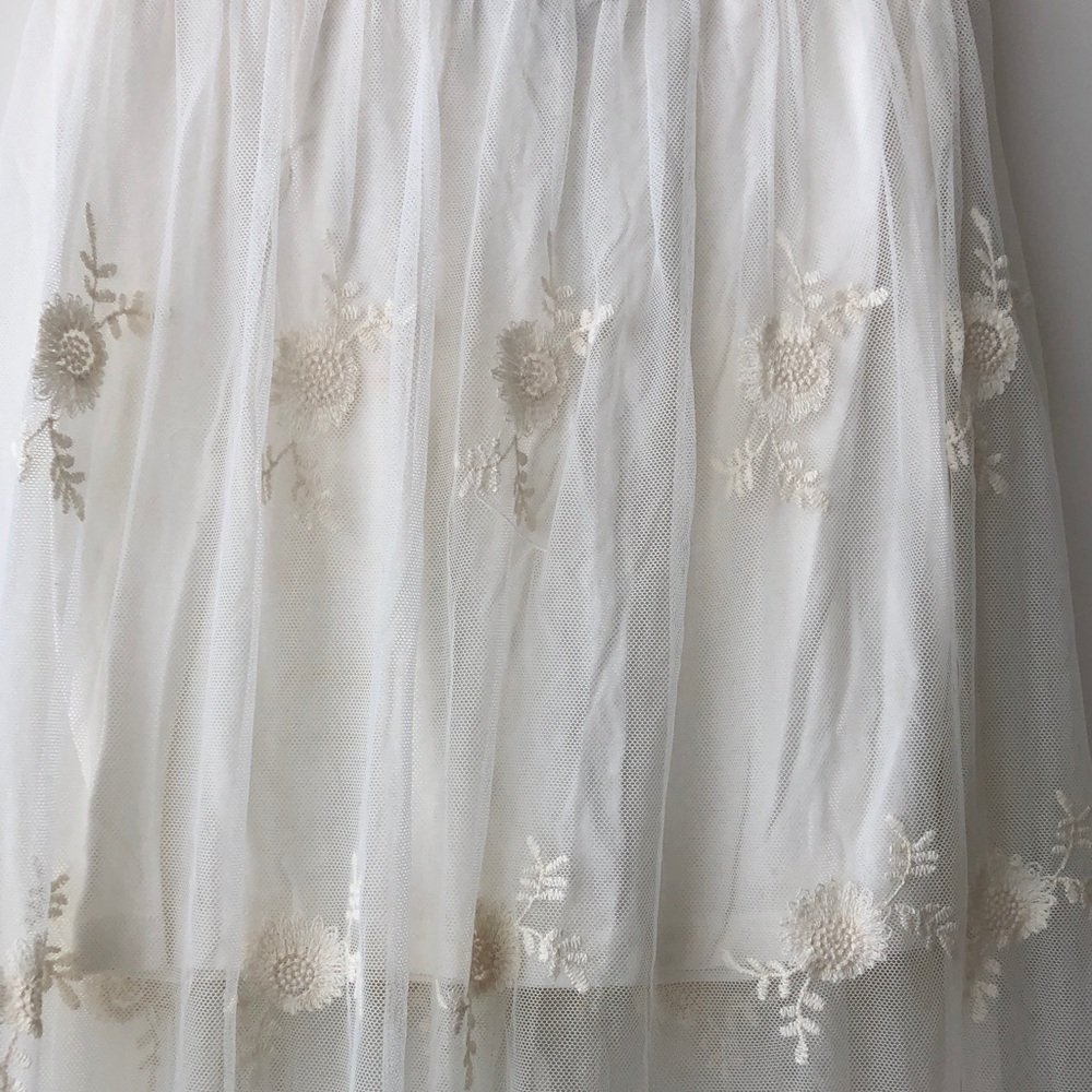 Charlotte Russe Cream Lace Maxi Skirt with Crochet Waistband - Picture 10 of 10